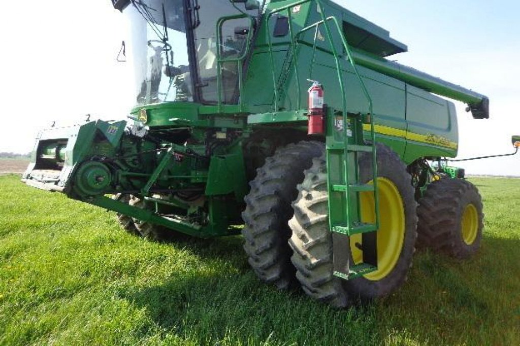 Oldtimer-Mähdrescher typu John Deere 9650 STS, Neumaschine v Київ (Obrázek 2)