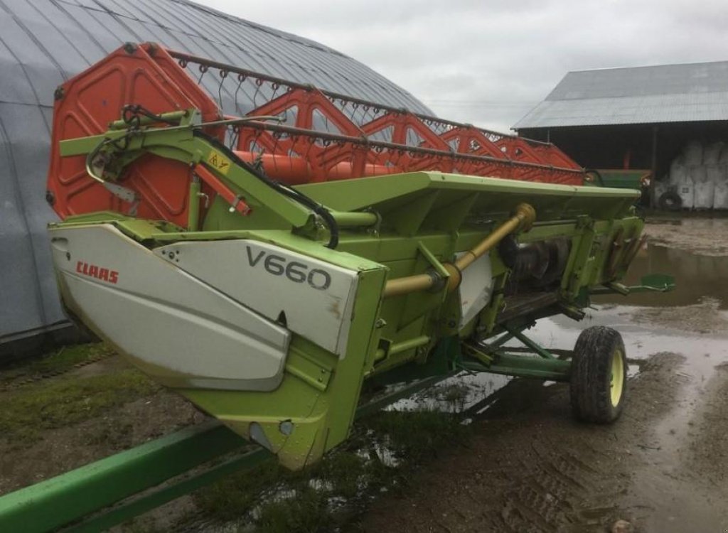 Oldtimer-Mähdrescher des Typs CLAAS Lexion 550, Neumaschine in Пролиски (Bild 4)