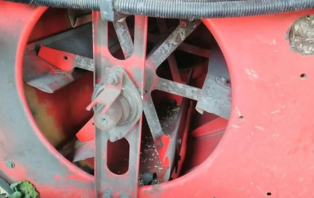 Oldtimer-Mähdrescher typu Massey Ferguson 7276, Neumaschine v Варва (Obrázek 6)