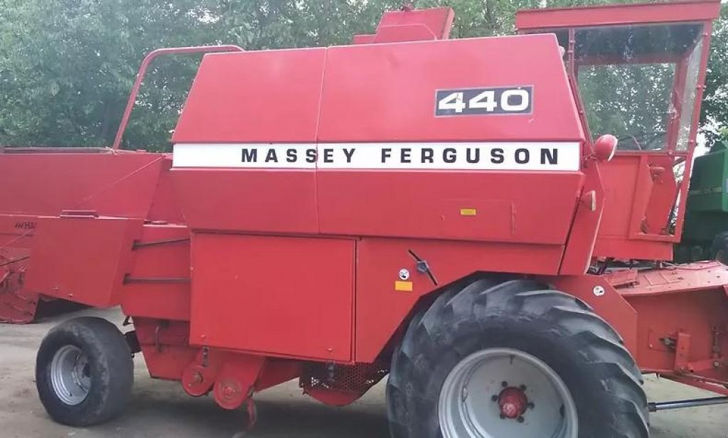 Oldtimer-Mähdrescher tip Massey Ferguson 440, Neumaschine in Торчин (Poză 10)