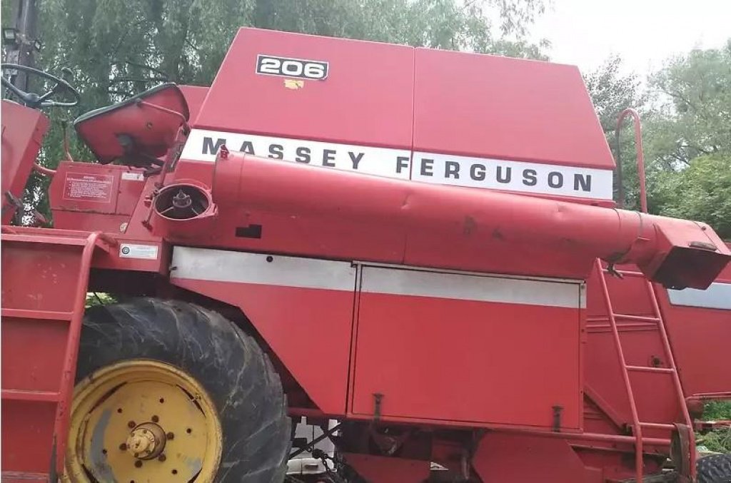 Oldtimer-Mähdrescher typu Massey Ferguson 206, Neumaschine v Торчин (Obrázek 1)