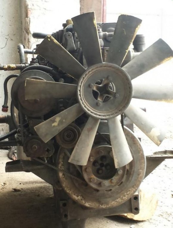 Oldtimer-Traktor typu Same Agrofarm 430,  v Сокаль (Obrázek 4)