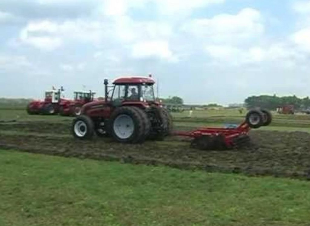 Wiesenegge typu CHERVONA ZIRKA Pollada 3200-01,  v Пологи (Obrázek 2)