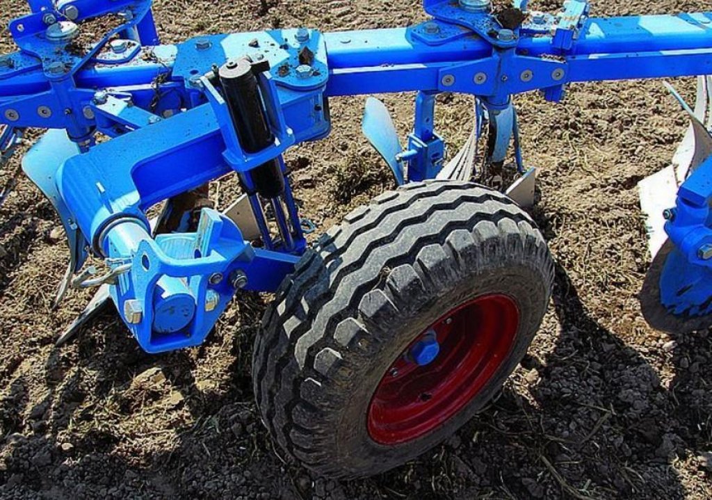 Scheibenpflug typu Lemken Juwel 7М,  v Пологи (Obrázek 5)