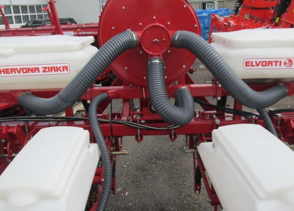 Gareeggenfelder типа CHERVONA ZIRKA Vesta 8 Profi,  в Пологи (Фотография 4)