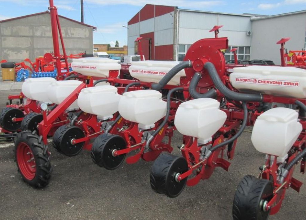 Gareeggenfelder типа CHERVONA ZIRKA Vesta 8 Profi,  в Пологи (Фотография 9)