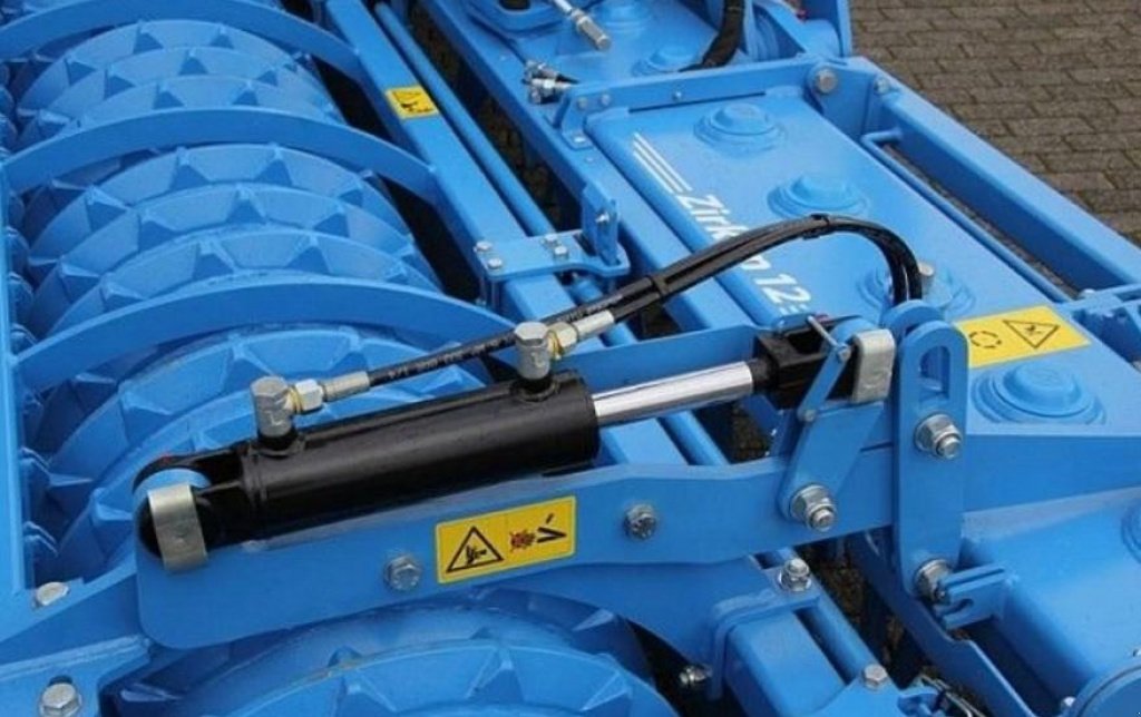 Wiesenegge typu Lemken Zirkon 12/300,  v Пологи (Obrázek 4)