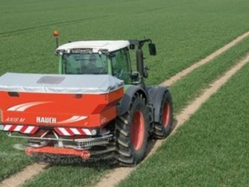 Sandstreuer & Salzstreuer от тип Rauch Axis M 30.2 EMC+W,  в Пологи (Снимка 1)