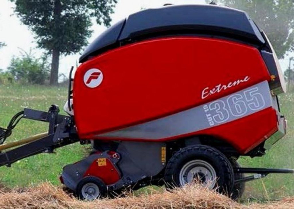 Rundballenpresse типа Feraboli Extreme 365 HTR,  в Пологи (Фотография 3)