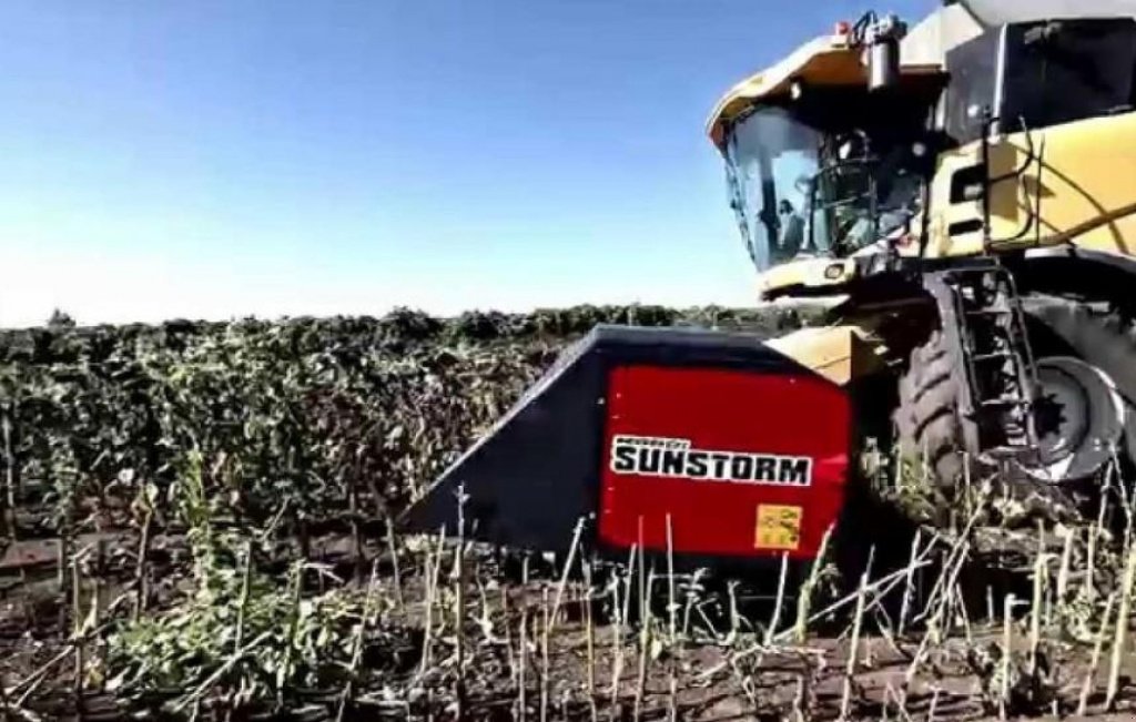 Sonnenblumenschneidwerk of the type Nardi SFH 740,  in Пологи (Picture 5)