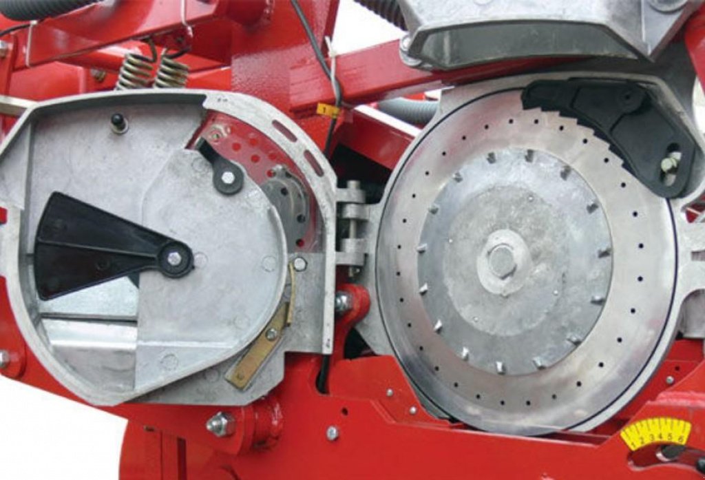 Gareeggenfelder typu CHERVONA ZIRKA Vesta 6 Profi,  v Пологи (Obrázek 3)