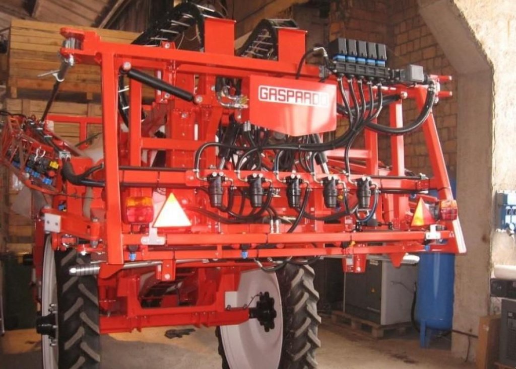 Weinbauspritze typu Nordsten Campo 32,  v Пологи (Obrázek 5)