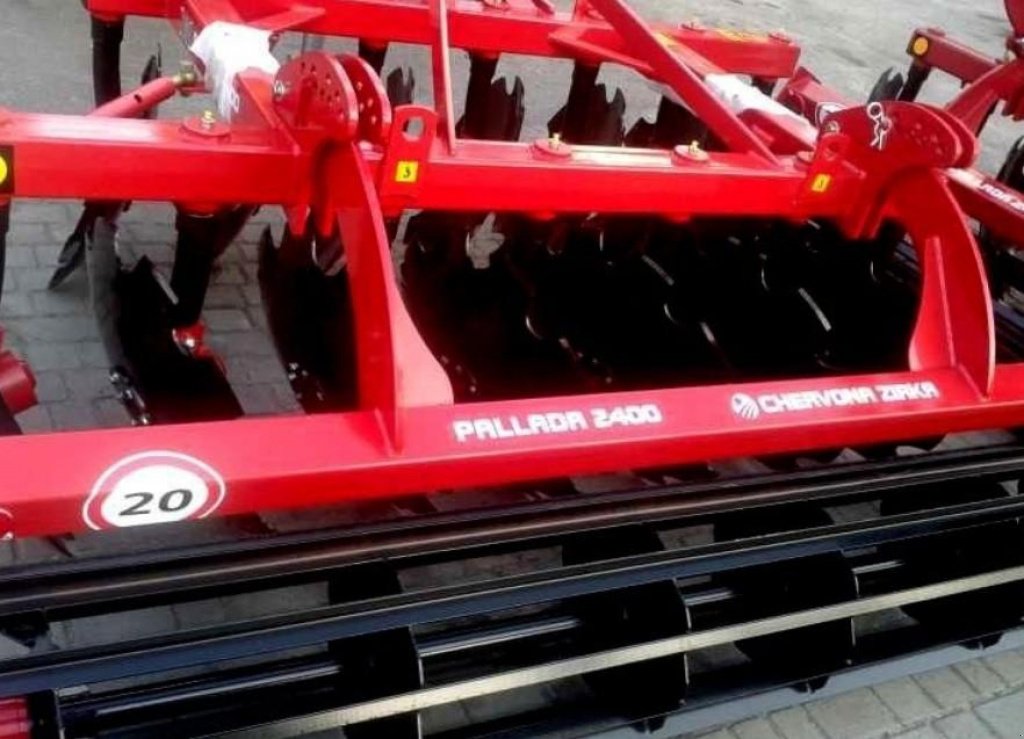 Wiesenegge typu CHERVONA ZIRKA Pallada 2400,  v Пологи (Obrázek 2)