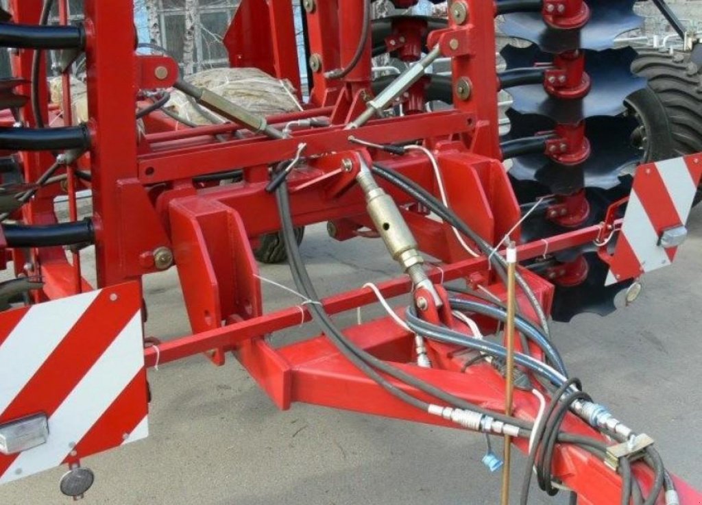 Wiesenegge typu CHERVONA ZIRKA Pallada 6000,  v Пологи (Obrázek 3)