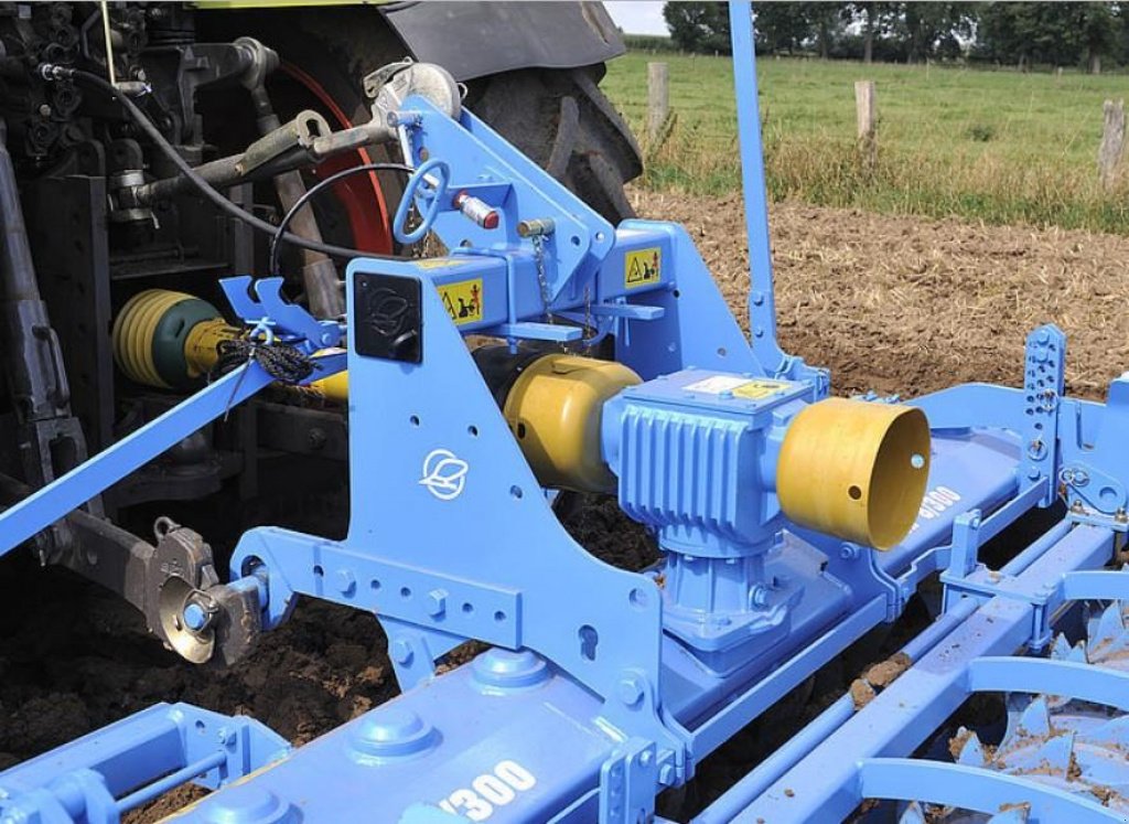 Wiesenegge typu Lemken Zirkon 8/250,  v Пологи (Obrázek 4)