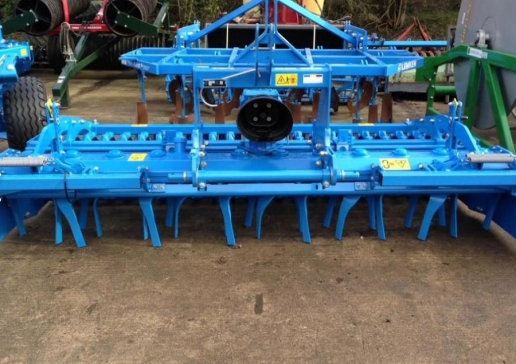 Wiesenegge typu Lemken Zirkon 8/250,  v Пологи (Obrázek 3)