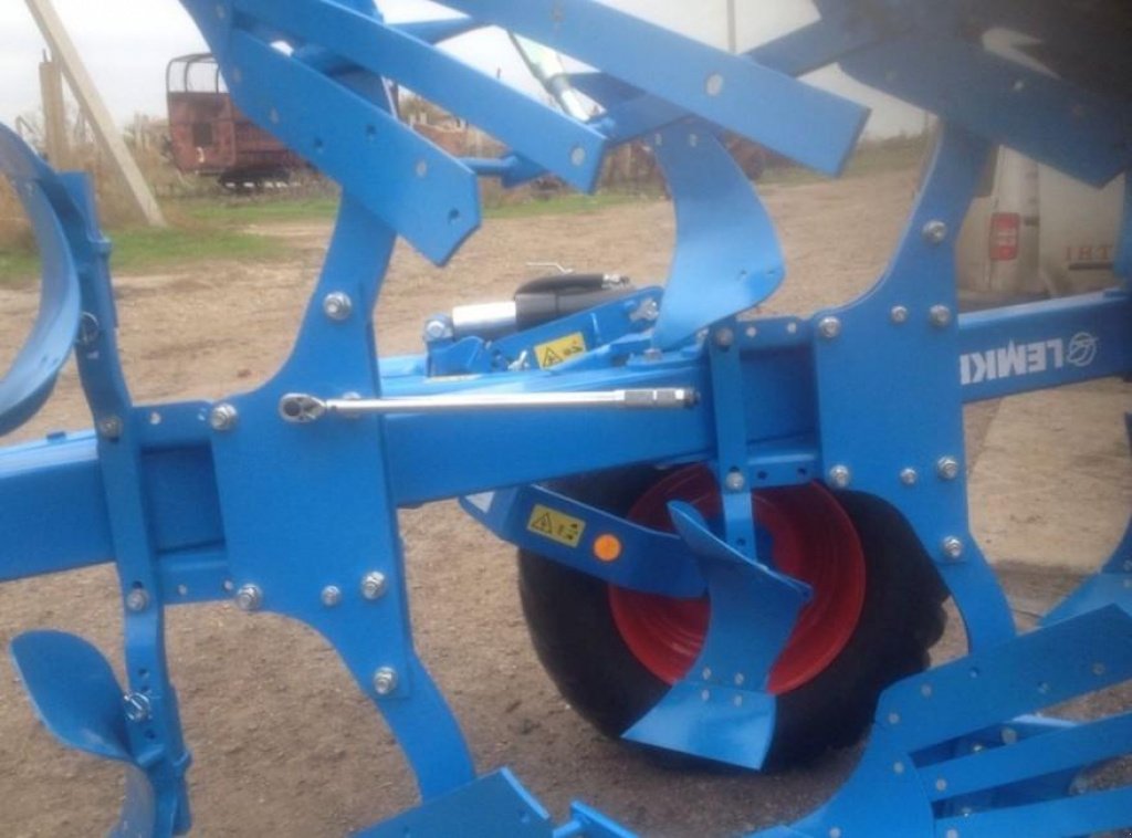 Scheibenpflug typu Lemken Diamant 11/5+1,  v Пологи (Obrázek 9)