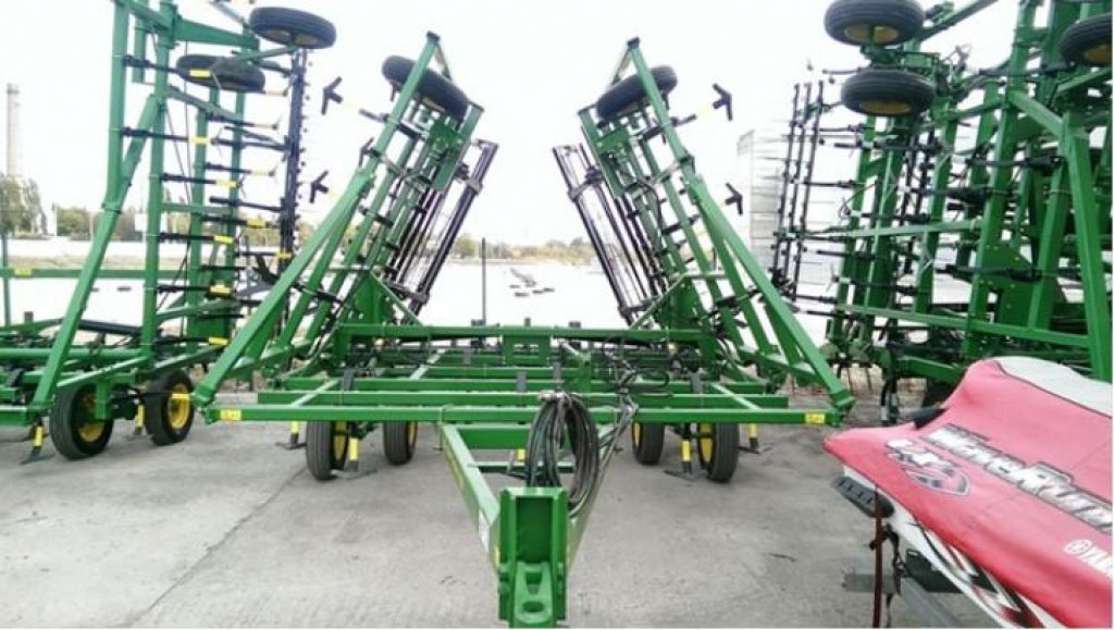 Kartoffelpflegetechnik typu John Deere 960,  v Кіровоград (Obrázek 3)