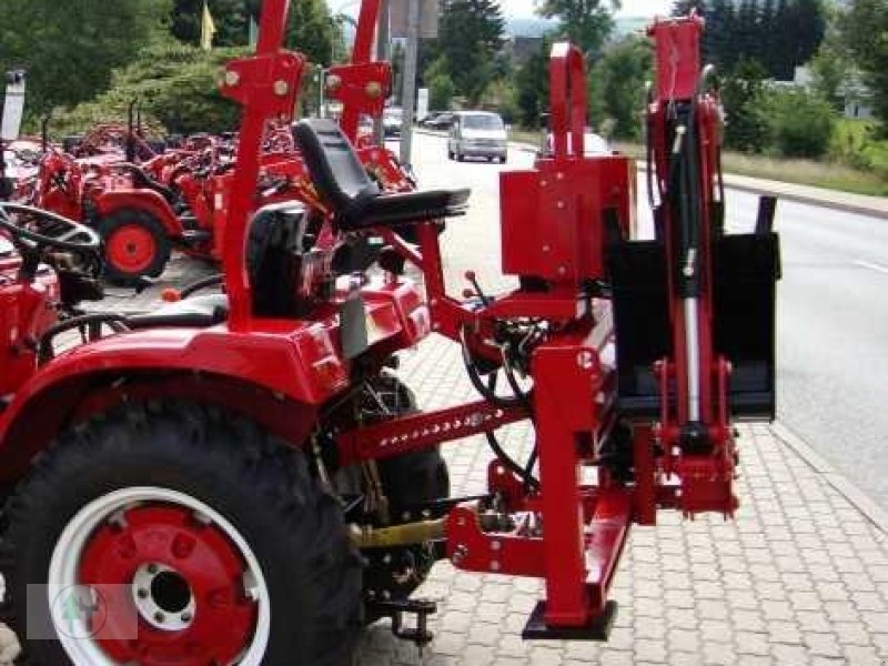 Sonstiges tip Sonstiges Bagger HB24S Anbaubagger Heckbagger für Traktoren Dreipunktaufhängung mit Seitenverschub, Neumaschine in Schwarzenberg (Poză 1)
