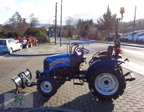 Traktor του τύπου Solis Kleintraktor SOLIS 26 Traktor Allrad mit hydraulischem Schneeschild 1,40m neu (Aufpreis KFZ-Brief), Neumaschine σε Schwarzenberg (Φωτογραφία 4)