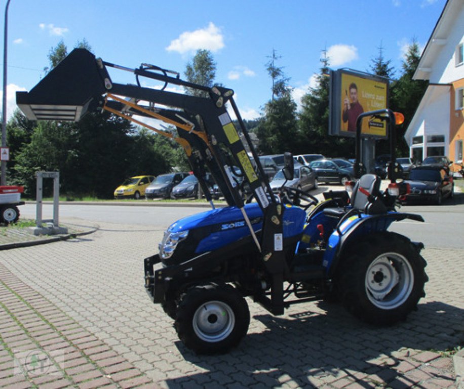 Traktor tip Solis Kleintraktor SOLIS 26 Traktor Allrad mit Frontlader (inkl. Parallelführung), Neumaschine in Schwarzenberg (Poză 4)