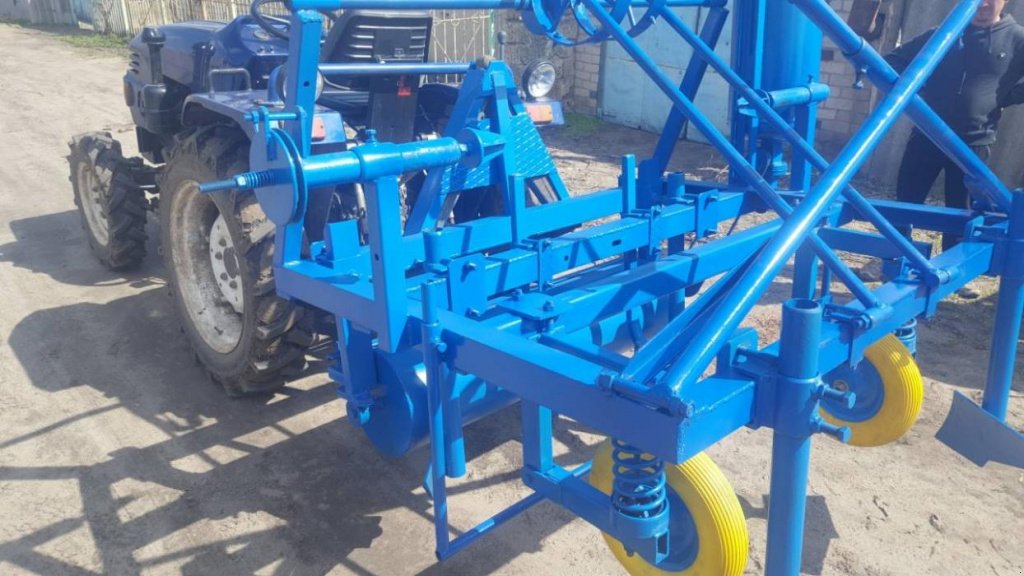 Straßenfräse typu Strom MZ 6000,  v Херсон (Obrázek 1)