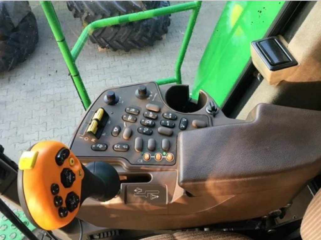 Oldtimer-Mähdrescher typu John Deere 9880 STS, Neumaschine v Київ (Obrázek 4)