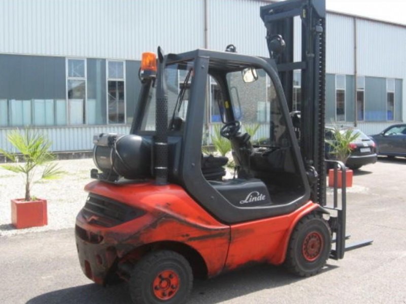 Gabelstapler tip Linde H25T,  in Київ (Poză 1)