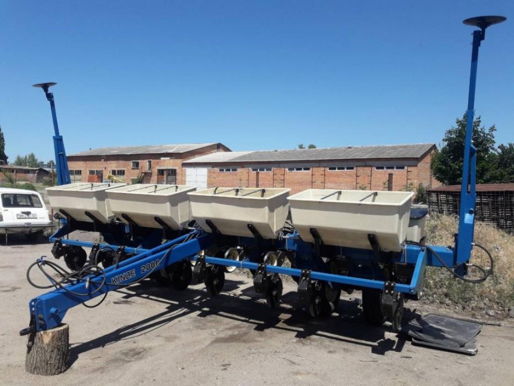 Gareeggenfelder typu Kinze 2000,  v Суми (Obrázek 2)