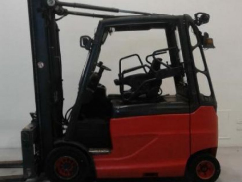 Gabelstapler typu Linde E30S-600,  v Київ (Obrázek 1)