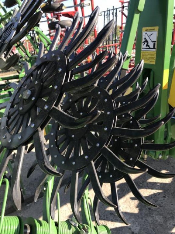 Wiesenegge typu John Deere 400 / 9,3,  v Кіровоград (Obrázek 1)