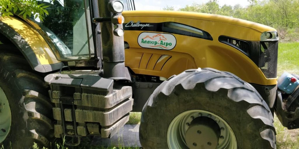 Oldtimer-Traktor a típus CHALLENGER MT665D, Neumaschine ekkor: Олександрія (Kép 2)