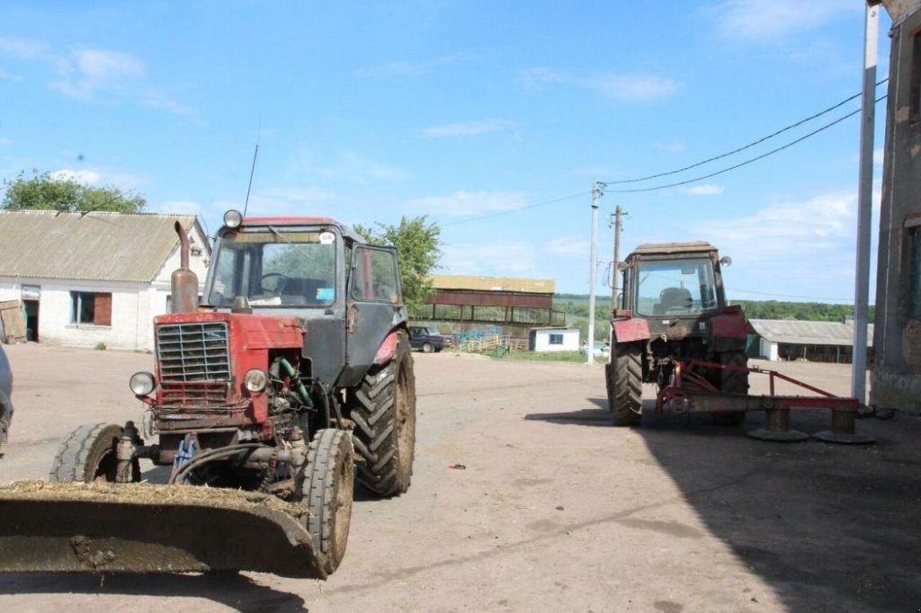 Oldtimer-Traktor typu Belarus Беларус-80, Neumaschine v Київ (Obrázek 2)