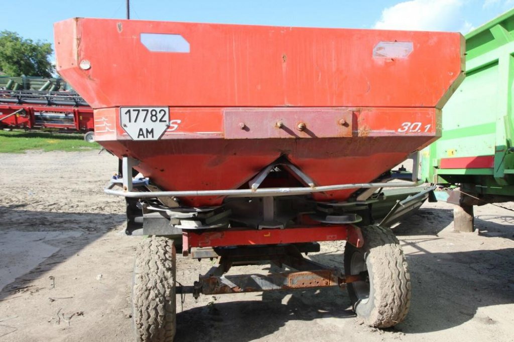 Sandstreuer & Salzstreuer des Typs Rauch Axis 30.1,  in Київ (Bild 2)