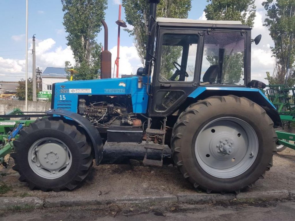 Oldtimer-Traktor tip Belarus Беларус-1221,  in Кіровоград (Poză 3)