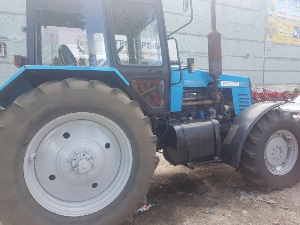 Oldtimer-Traktor tipa Belarus Беларус-1221,  u Кіровоград (Slika 2)