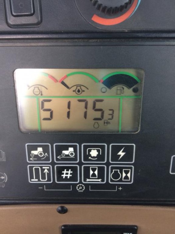 Oldtimer-Traktor typu John Deere 8310, Neumaschine v Біла Церква (Obrázek 5)