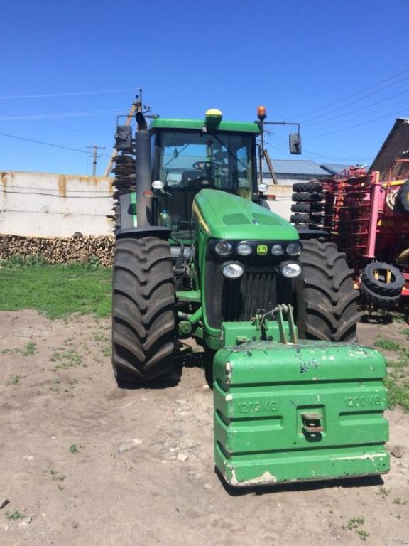 Oldtimer-Traktor a típus John Deere 8320, Neumaschine ekkor: Біла Церква (Kép 1)