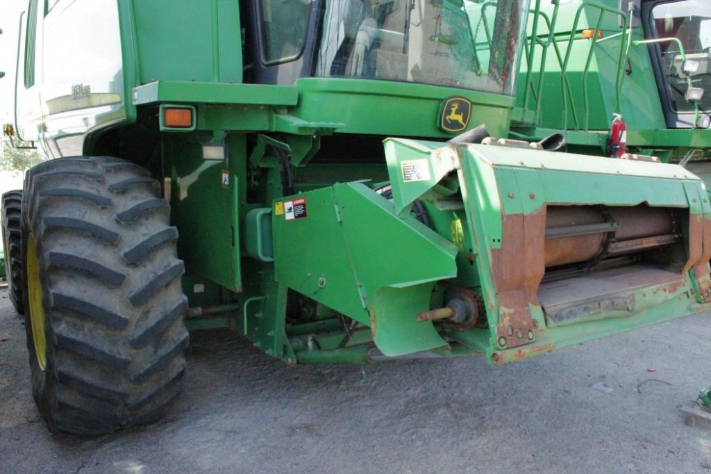 Oldtimer-Mähdrescher des Typs John Deere 9750 STS, Neumaschine in Кіровоград (Bild 3)