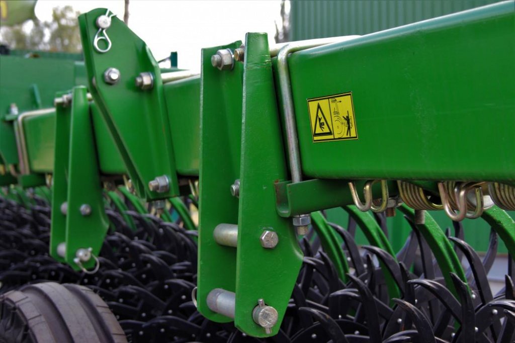 Wiesenegge of the type John Deere 400 / 9,3,  in Кіровоград (Picture 10)