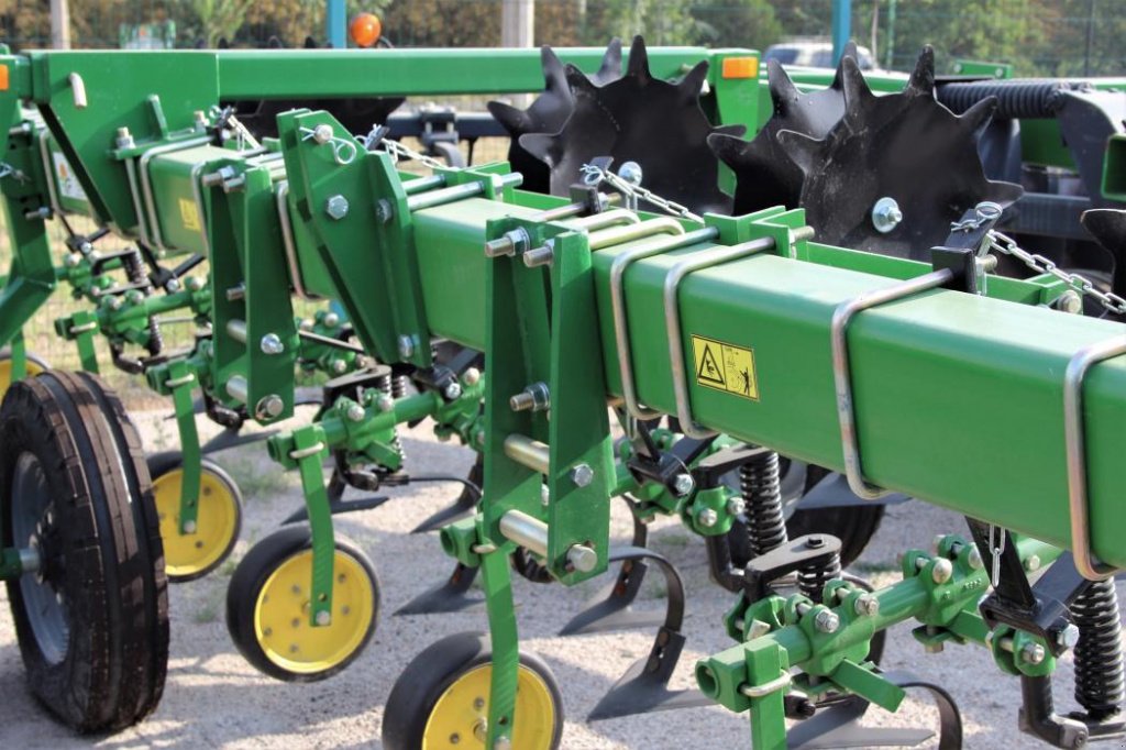 Kartoffelpflegetechnik typu John Deere 825,  v Кіровоград (Obrázek 6)