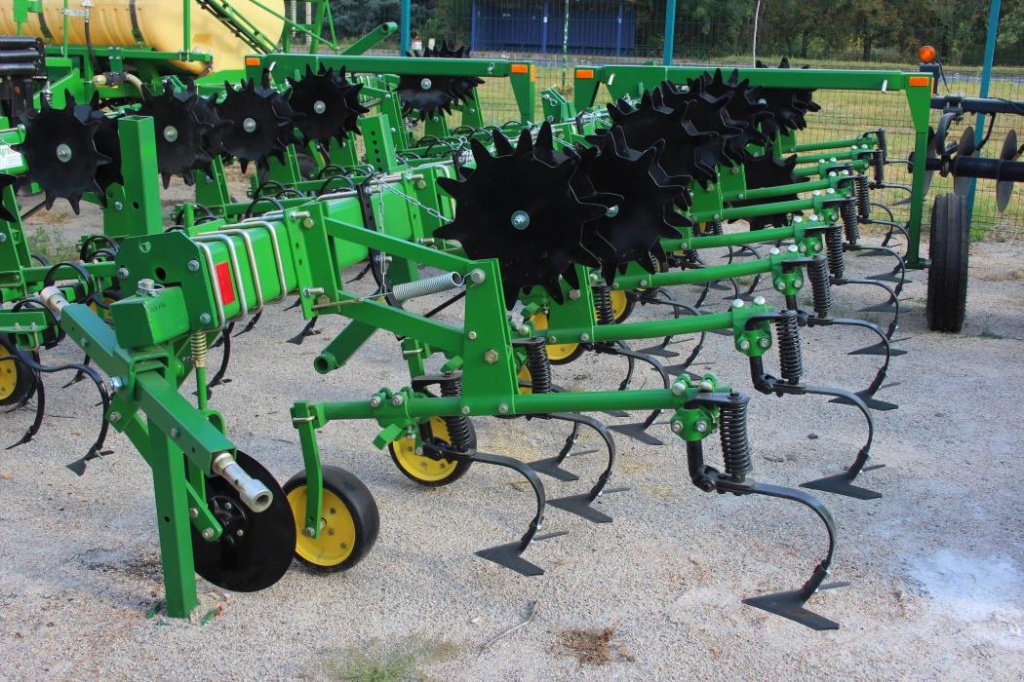 Kartoffelpflegetechnik typu John Deere 825,  v Кіровоград (Obrázek 5)