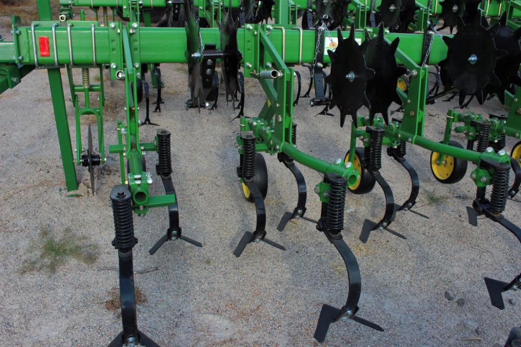 Kartoffelpflegetechnik typu John Deere 825,  v Кіровоград (Obrázek 2)