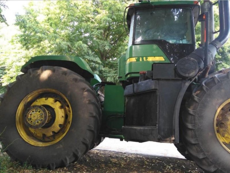 Oldtimer-Traktor des Typs John Deere 9400, Neumaschine in Київ (Bild 1)