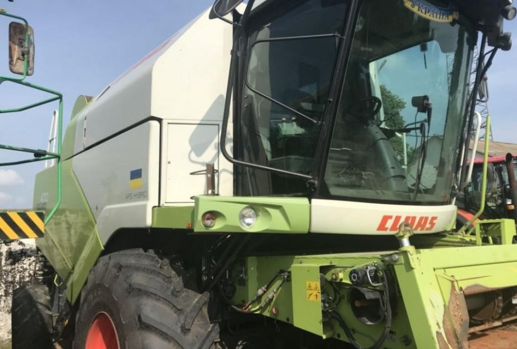 Oldtimer-Mähdrescher des Typs CLAAS Tucano 470, Neumaschine in Київ (Bild 1)