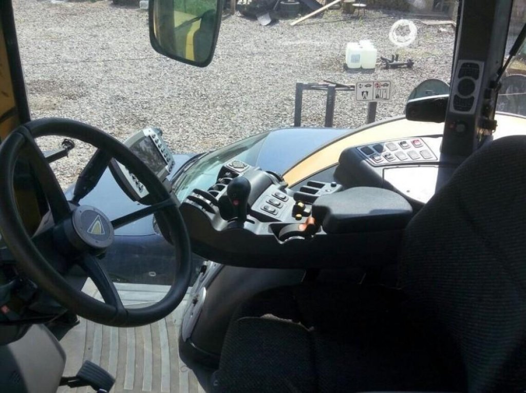 Oldtimer-Traktor a típus CHALLENGER MT685C, Neumaschine ekkor: Київ (Kép 5)