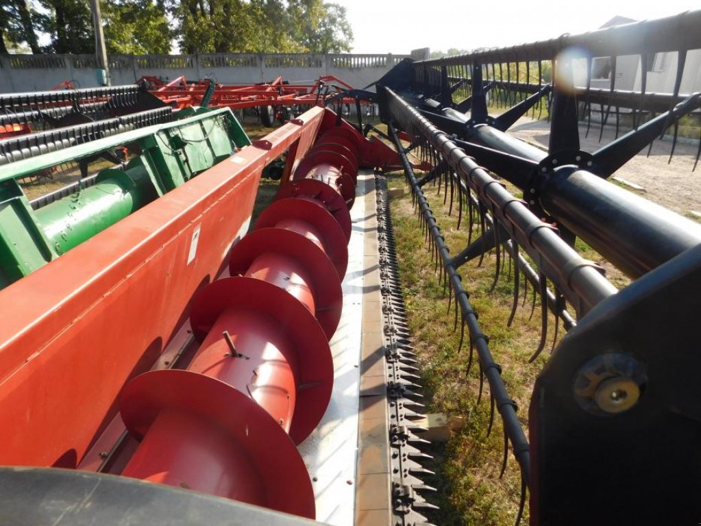 Schneidwerk typu Case IH 2020-7,  v Суми (Obrázek 1)