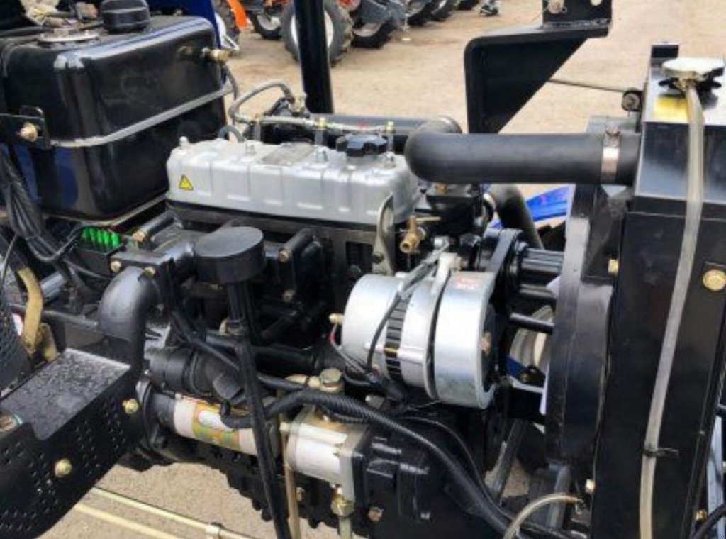 Hopfentraktor of the type Ditch Witch 244 ATМ, Neumaschine in Київ (Picture 4)