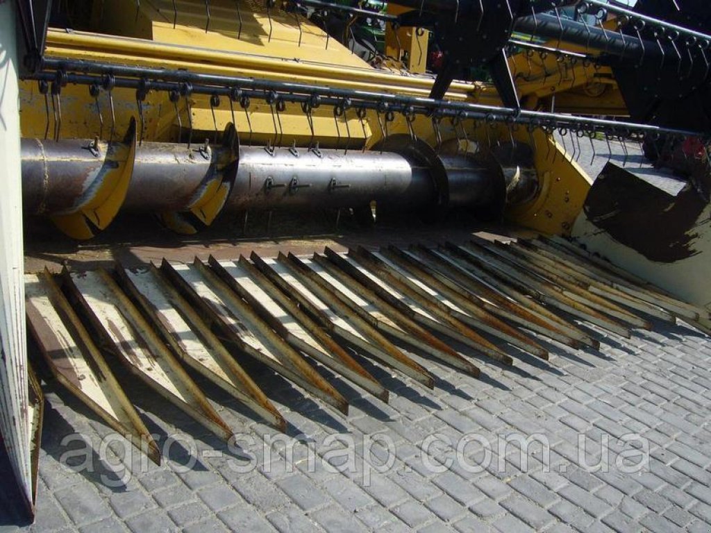 Oldtimer-Mähdrescher a típus New Holland 8055, Neumaschine ekkor: Горохів (Kép 3)