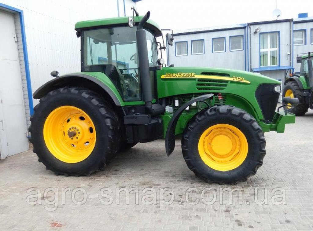 Oldtimer-Traktor typu John Deere 7720, Neumaschine v Горохів (Obrázek 1)